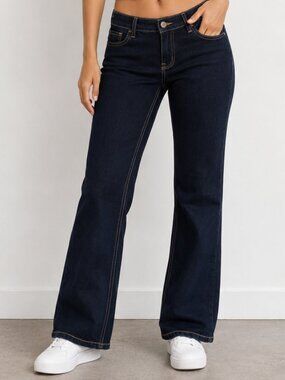 Zara Jeans NWT original $65.90 Dark blue size 8 - Mid Rise bootleg full length